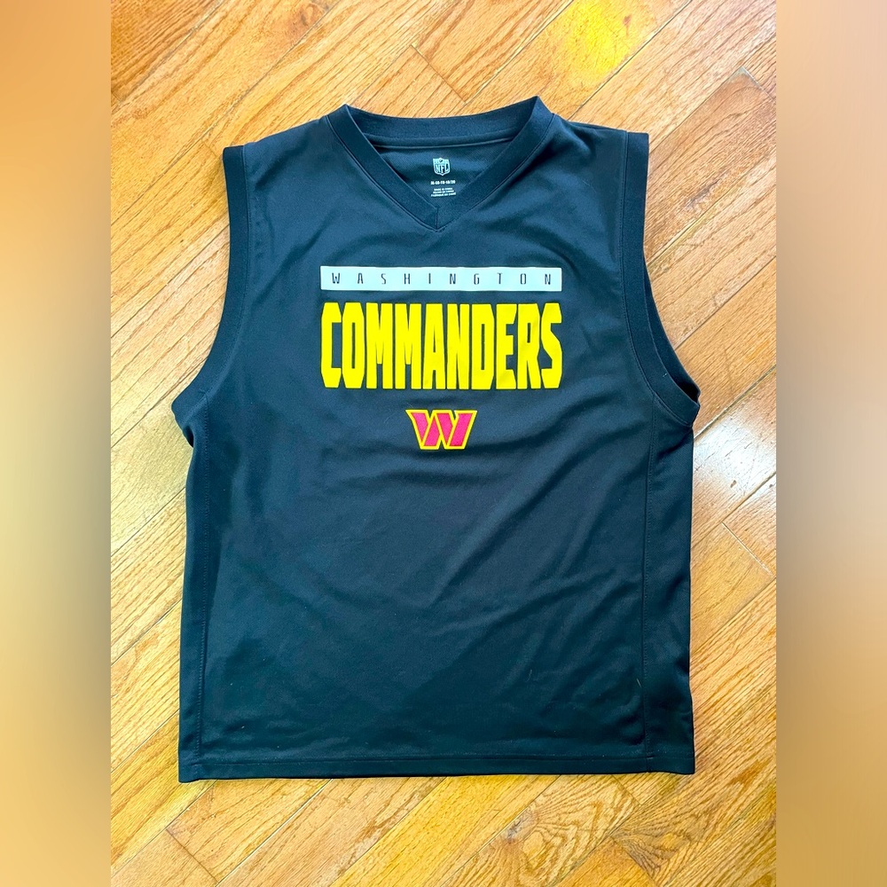 NFL Washington Commanders Chase Young #99 Football Jersey, Youth Size XL 18/20